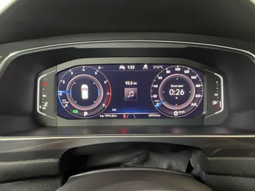 2021 Volkswagen Tiguan - image 18
