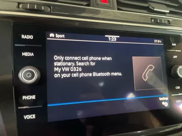 2021 Volkswagen Tiguan - image 29