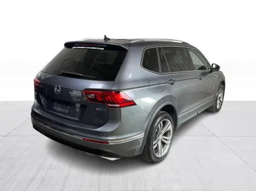 2021 Volkswagen Tiguan - image 15