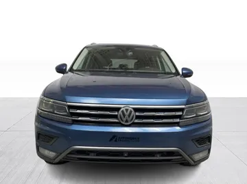 2018 Volkswagen Tiguan - image 2