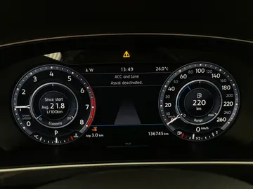 2018 Volkswagen Tiguan - image 14