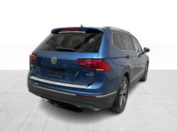 2018 Volkswagen Tiguan - image 8