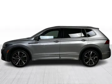 2022 Volkswagen Tiguan - image 11