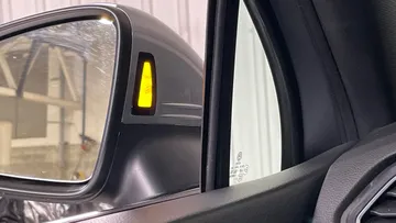 2022 Volkswagen Tiguan - image 22