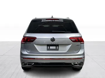 2022 Volkswagen Tiguan - image 13
