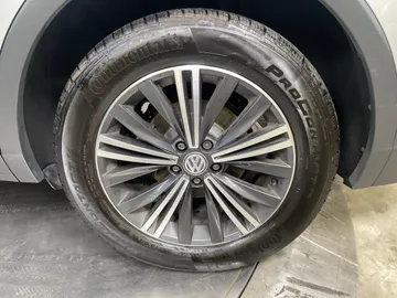 2020 Volkswagen Tiguan - image 7