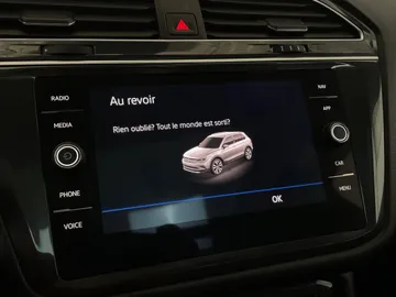 2024 Volkswagen Tiguan - image 32