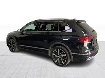 2024 Volkswagen Tiguan - image 12