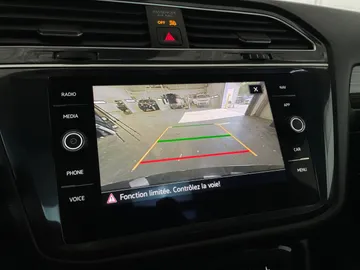 2024 Volkswagen Tiguan - image 24