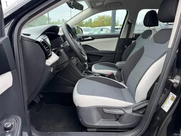 2026 Volkswagen Taos - image 8