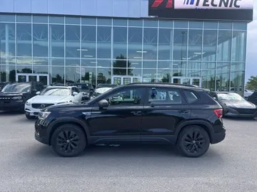 2022 Volkswagen Taos - image 4