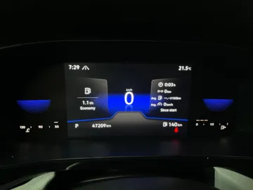 2022 Volkswagen Taos - image 16