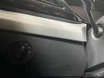 2022 Volkswagen Taos - image 18