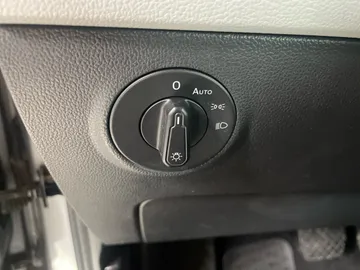 2022 Volkswagen Taos - image 18