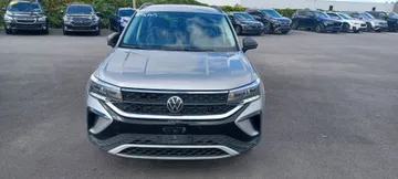 2024 Volkswagen Taos - image 2