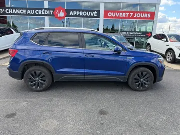 2024 Volkswagen Taos - image 4