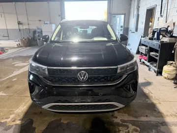 2024 Volkswagen Taos - image 2
