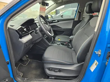 2024 Volkswagen Taos - image 8