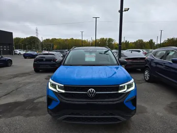 2024 Volkswagen Taos - image 2