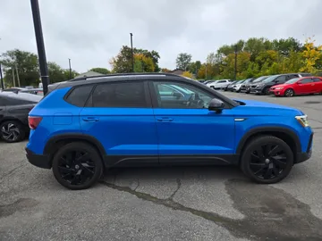 2024 Volkswagen Taos - image 6