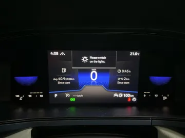 2022 Volkswagen Taos - image 18