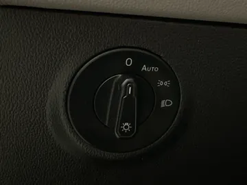 2022 Volkswagen Taos - image 20