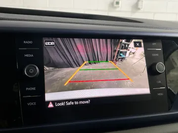 2022 Volkswagen Taos - image 23