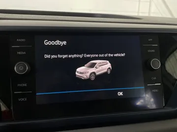 2022 Volkswagen Taos - image 29