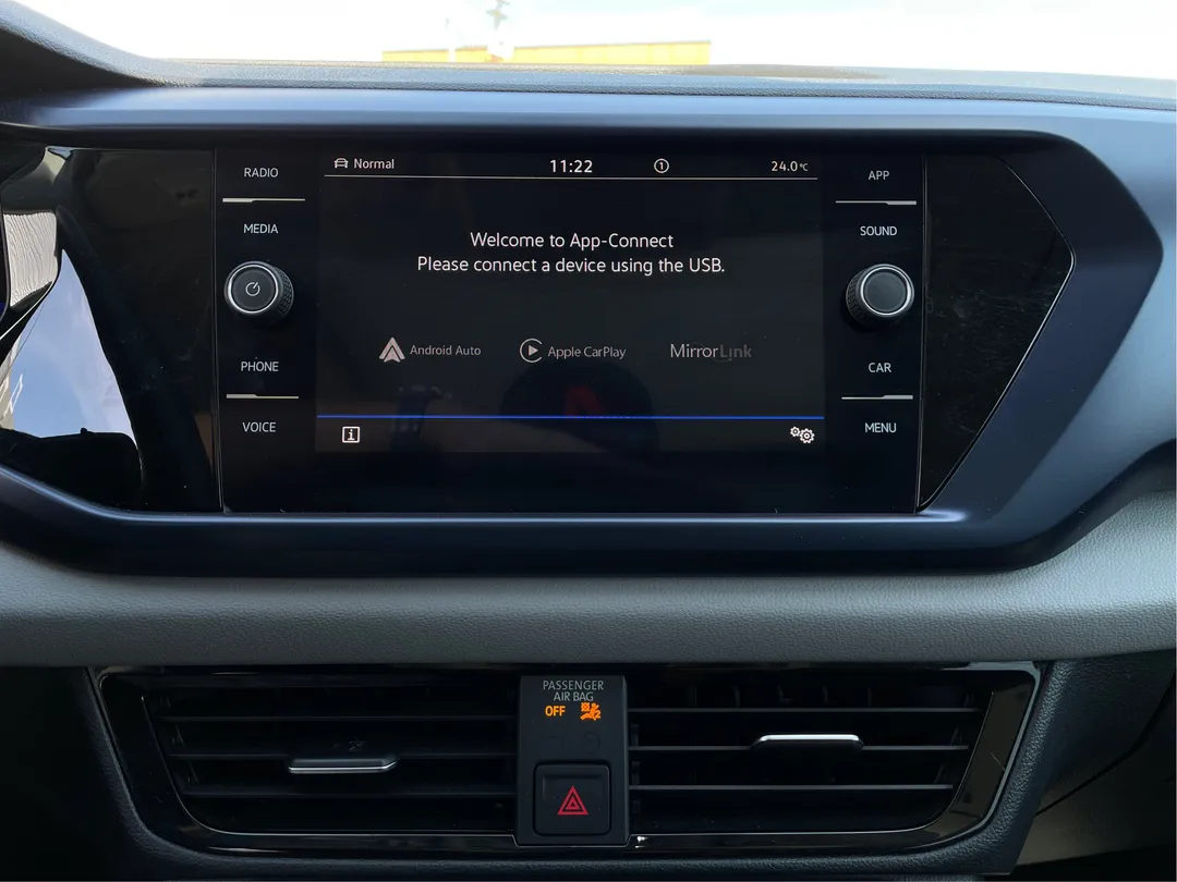2022 Volkswagen Taos — photo 7