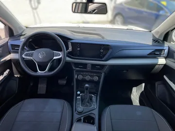 2022 Volkswagen Taos - image 4