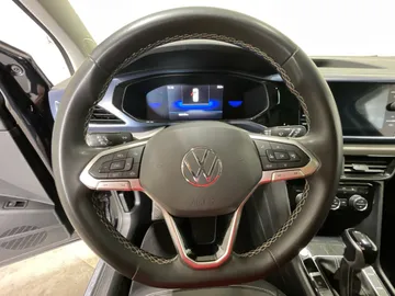 2022 Volkswagen Taos - image 23
