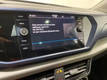 2022 Volkswagen Taos - image 25