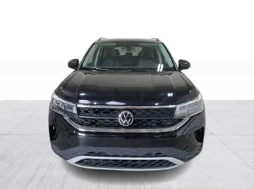 2022 Volkswagen Taos - image 9