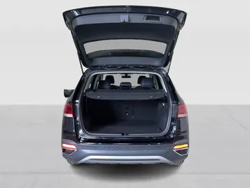 2022 Volkswagen Taos - image 14