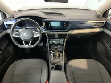 2022 Volkswagen Taos - image 4