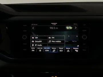 2022 Volkswagen Taos - image 29