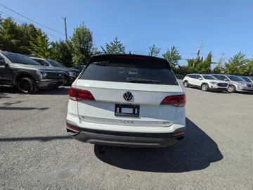 2024 Volkswagen Taos - image 6