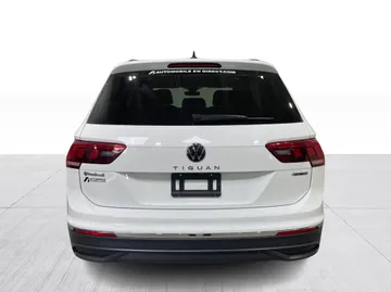 2023 Volkswagen Tiguan - image 13
