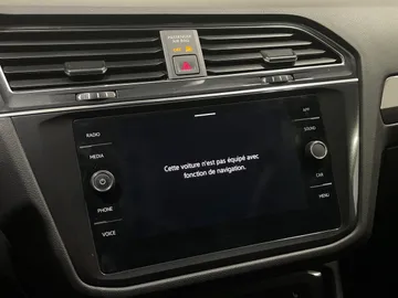 2023 Volkswagen Tiguan - image 29