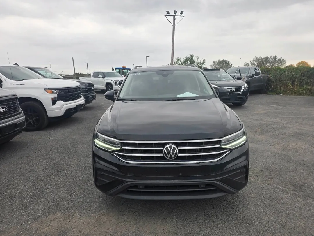 2023 Volkswagen Tiguan for sale - photo 2