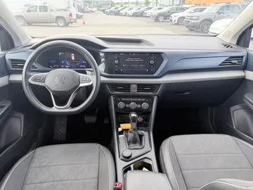 2023 Volkswagen Taos - image 9
