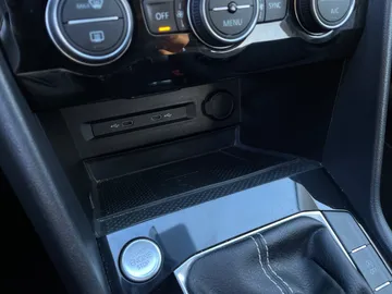2024 Volkswagen Taos - image 25