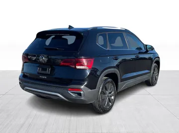 2024 Volkswagen Taos - image 14