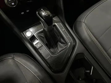 2024 Volkswagen Taos - image 26
