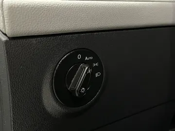 2024 Volkswagen Taos - image 28