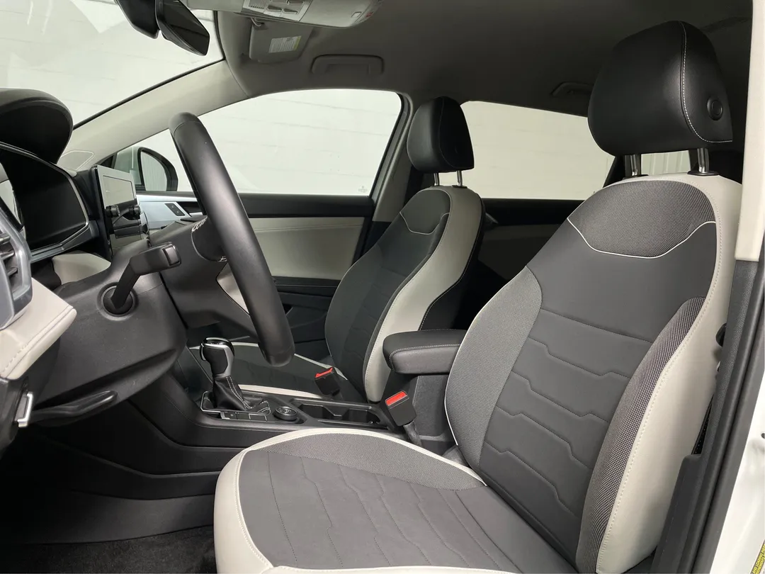 2025 Volkswagen Taos for sale - photo 3