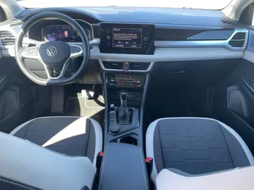 2025 Volkswagen Taos - image 9