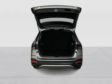 2025 Volkswagen Taos - image 3