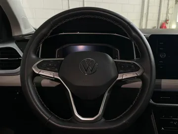 2025 Volkswagen Taos - image 8