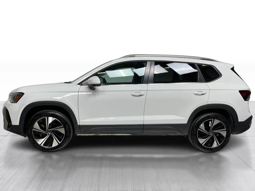 2025 Volkswagen Taos Comfortline 4MOTION, photo 9